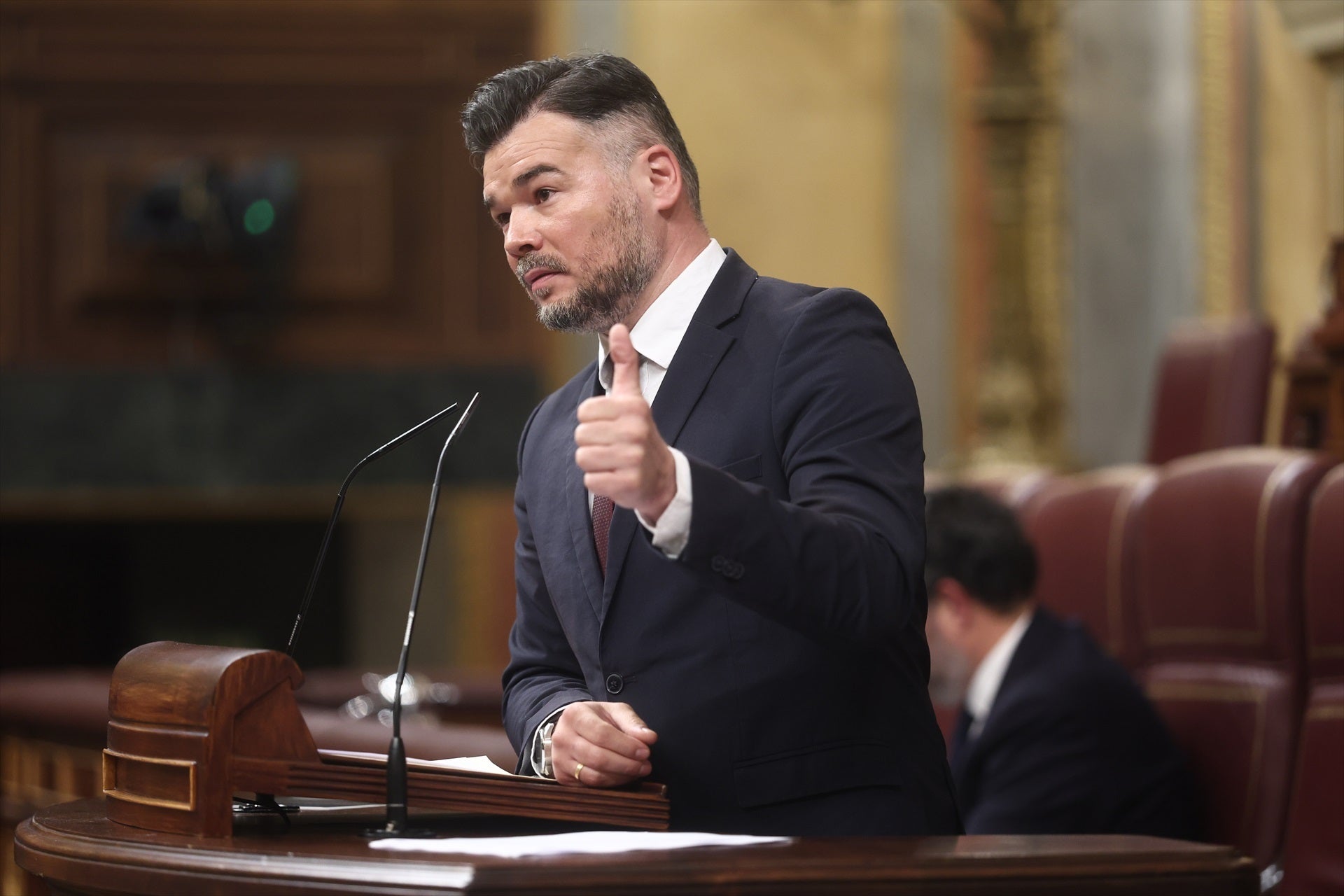 Un diputado de ERC pide "respeto" a Rufián y recuerda que el partido no es su plataforma personal: "La paciencia tiene un límite" Un diputado de ERC pide "respeto" a Rufián y recuerda que el partido no es su plataforma personal: "La paciencia tiene un límite"