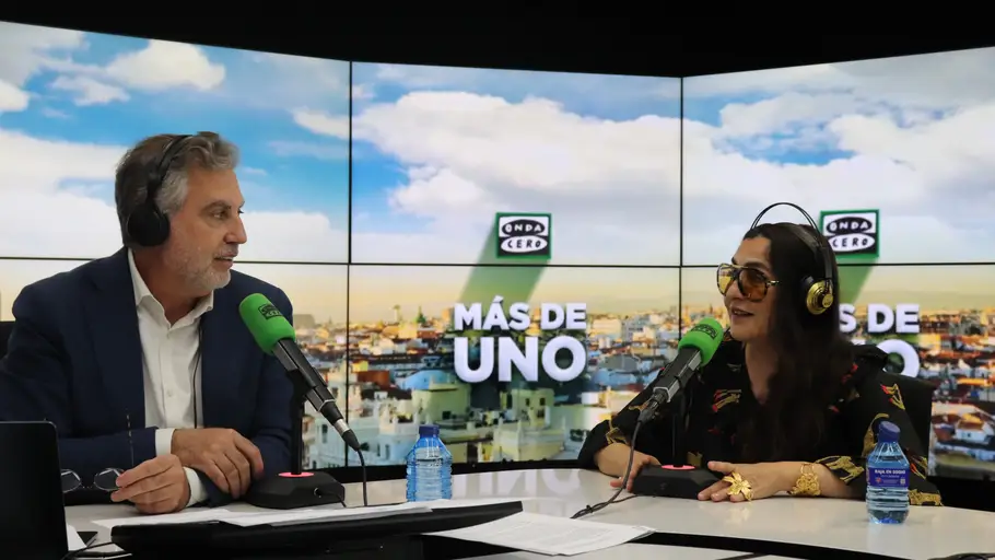 Candela Peña con Carlos Alsina Candela Peña con Carlos Alsina