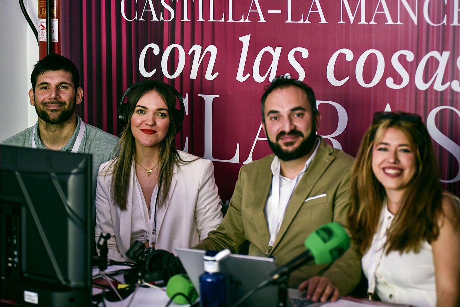 El conselleiro Román Rodríguez, segundo por la izquierda, y el rector de la UVigo, Manuel Reigosa, a su lado, durante el acto de hoy. El conselleiro Román Rodríguez, segundo por la izquierda, y el rector de la UVigo, Manuel Reigosa, a su lado, durante el acto de hoy.