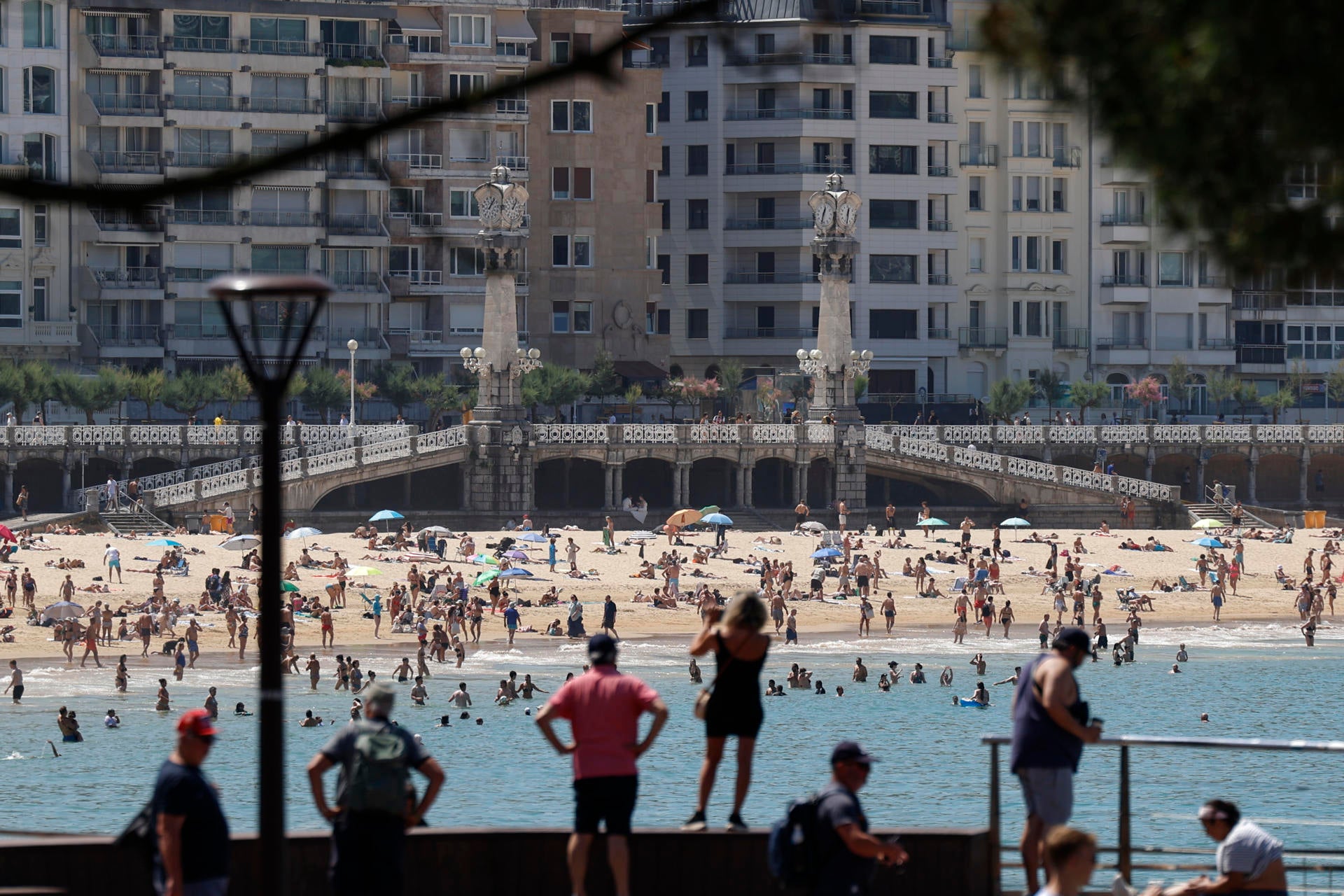 Qué es 'El Niño', el fenómeno climático que la ONU advierte de que "echará más leña al fuego" a la crisis climática: más sequías, olas de calor y lluvias extremas Qué es 'El Niño', el fenómeno climático que la ONU advierte de que "echará más leña al fuego" a la crisis climática: más sequías, olas de calor y lluvias extremas