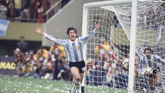 Kempes celebra un gol en la final de Argentina 78 Kempes celebra un gol en la final de Argentina 78