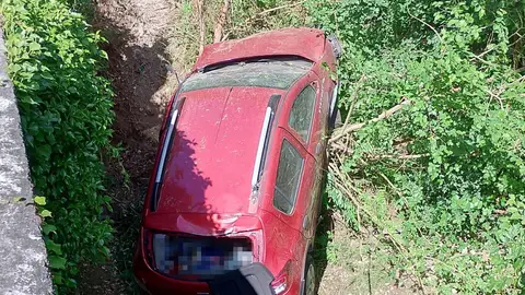 Fallece un hombre de 60 años tras sufrir una salida de vía en Esteribar Fallece un hombre de 60 años tras sufrir una salida de vía en Esteribar