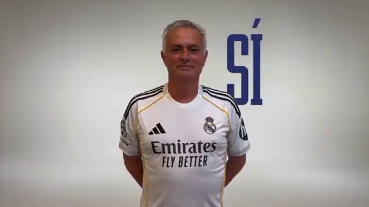 Florentino Pérez anuncia oficialmente a Mourinho como entrenador del Real Madrid si sigue como presidente