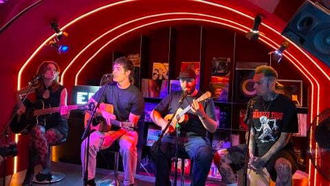 La La Love You en el Local de Ensayo Europa FM