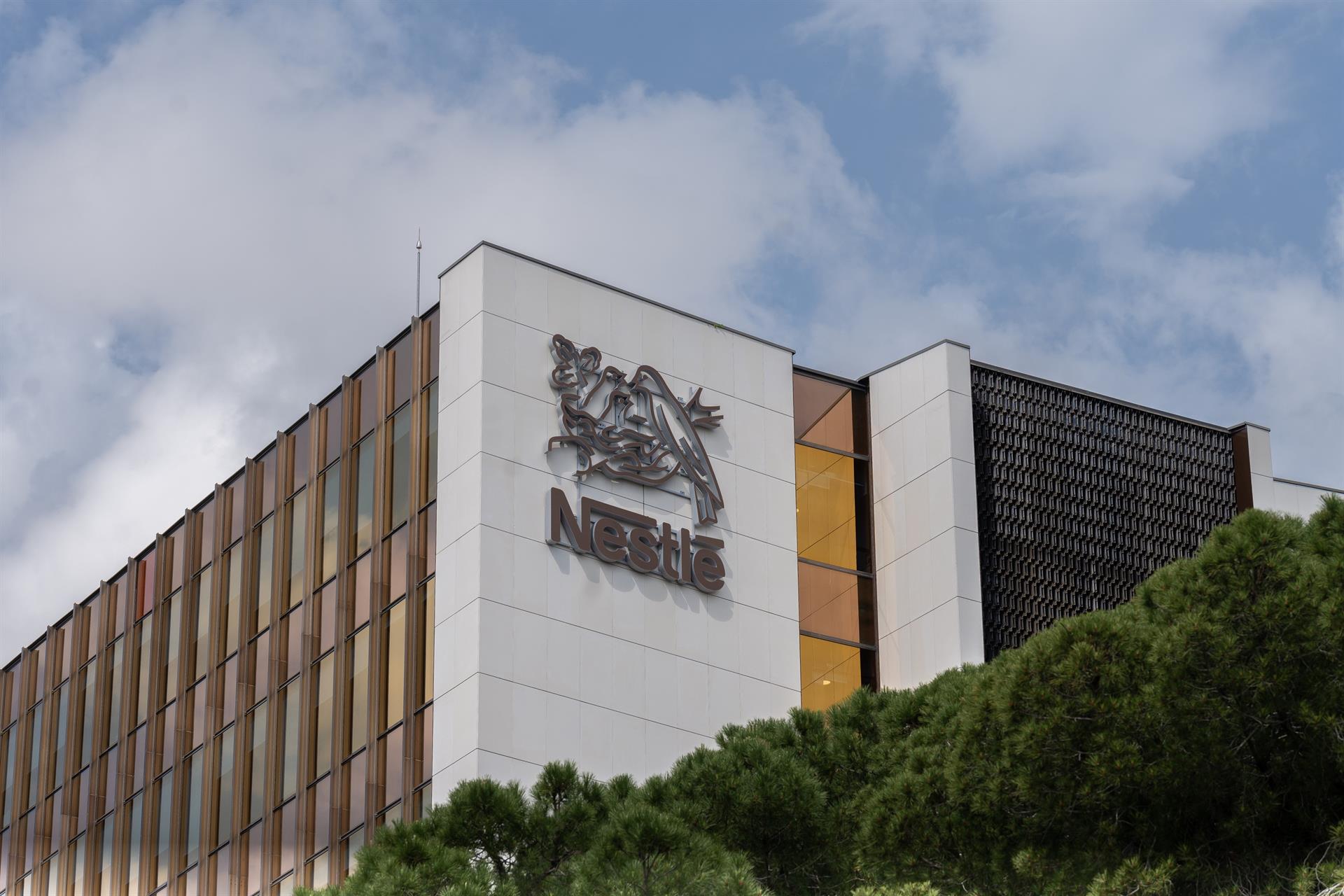 Alcanzado un preacuerdo en el ERE en Nestlé que rebaja de 301 a 242 los trabajadores afectados Alcanzado un preacuerdo en el ERE en Nestlé que rebaja de 301 a 242 los trabajadores afectados