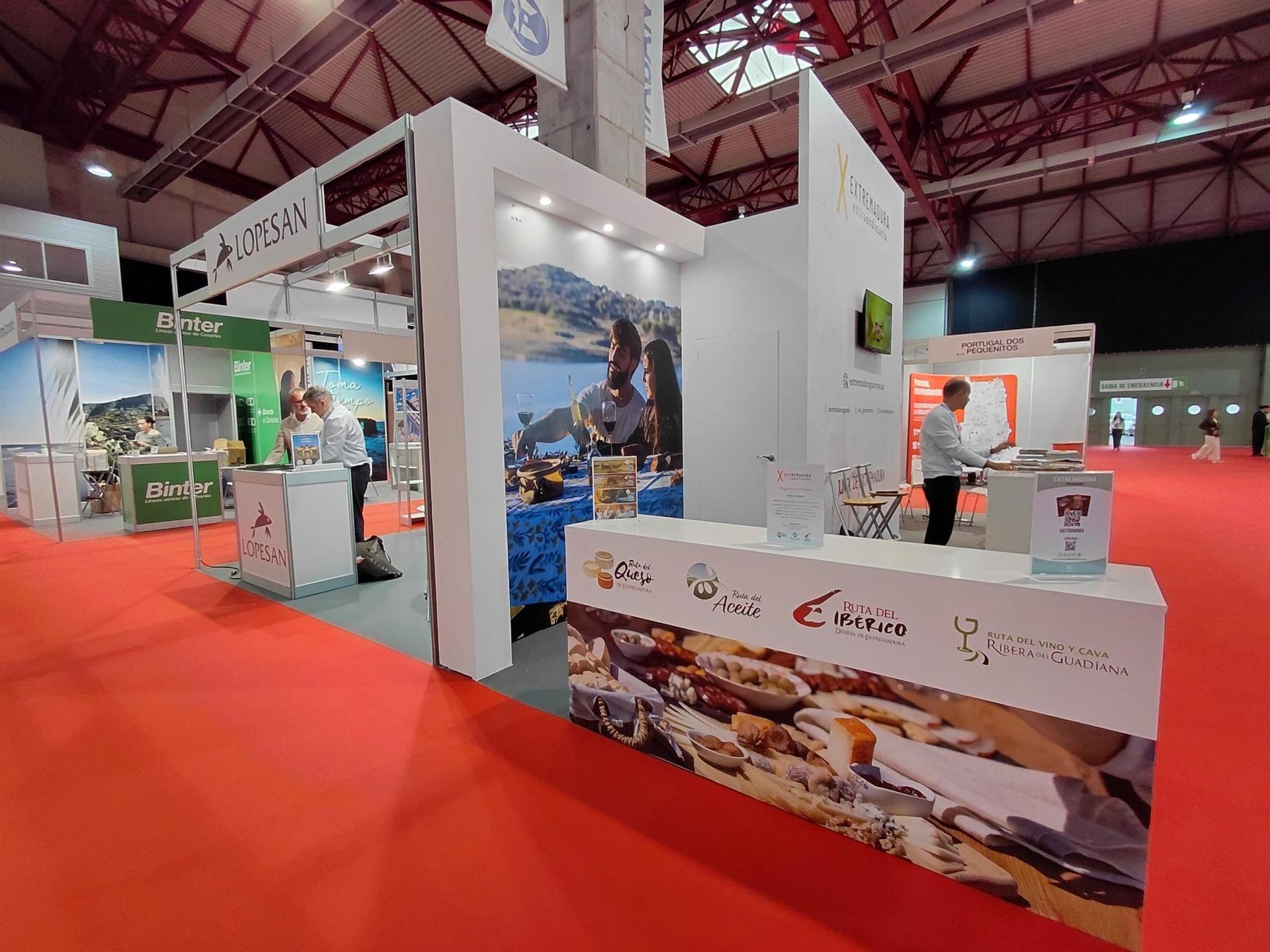 Extremadura refuerza la promoción de su oferta turística en Galicia con su participación en Turexpo Extremadura refuerza la promoción de su oferta turística en Galicia con su participación en Turexpo