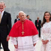 El Papa, junto a los reyes en el Aeropuerto de Barajas