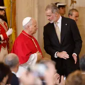 El papa León XIV conversa con el rey Felipe antes de pronunciar un discurso El papa León XIV conversa con el rey Felipe antes de pronunciar un discurso