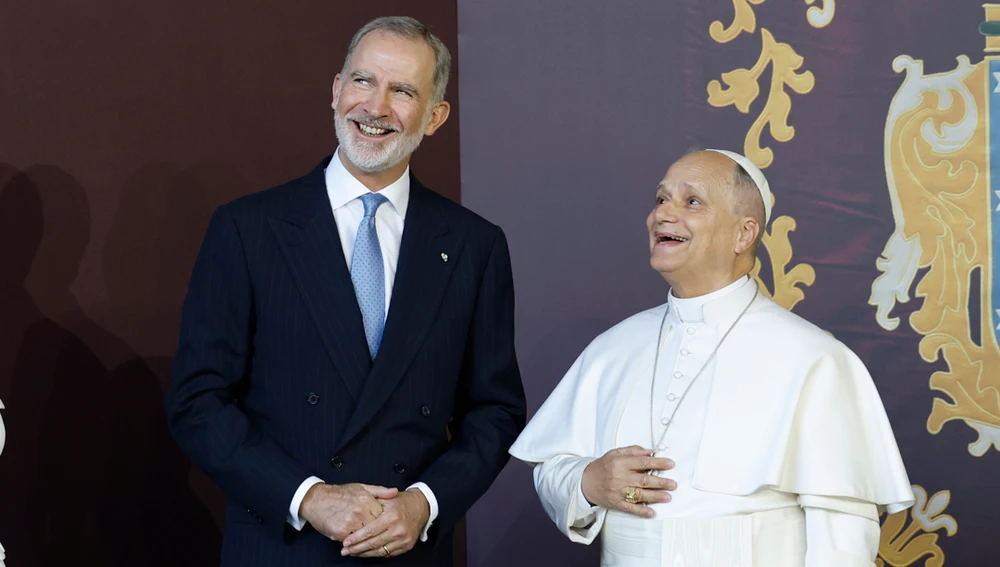 El Rey y el Papa charlan en Cibeles El Rey y el Papa charlan en Cibeles