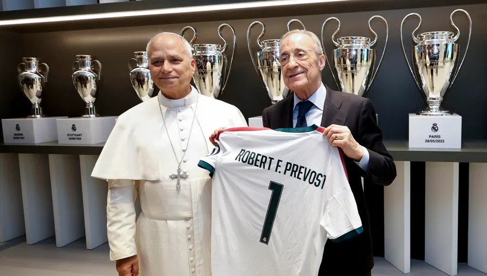 El papa León XIV es recibido por el presidente del Real Madrid Florentino Pérez El papa León XIV es recibido por el presidente del Real Madrid Florentino Pérez