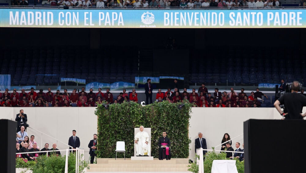 El papa León XIV en el Bernabéu