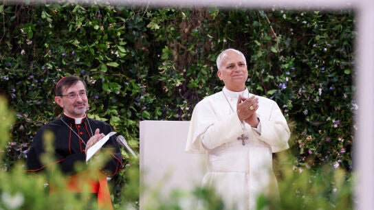 El papa Le&oacute;n XIV y el arzobispo, Jos&eacute; Cobo