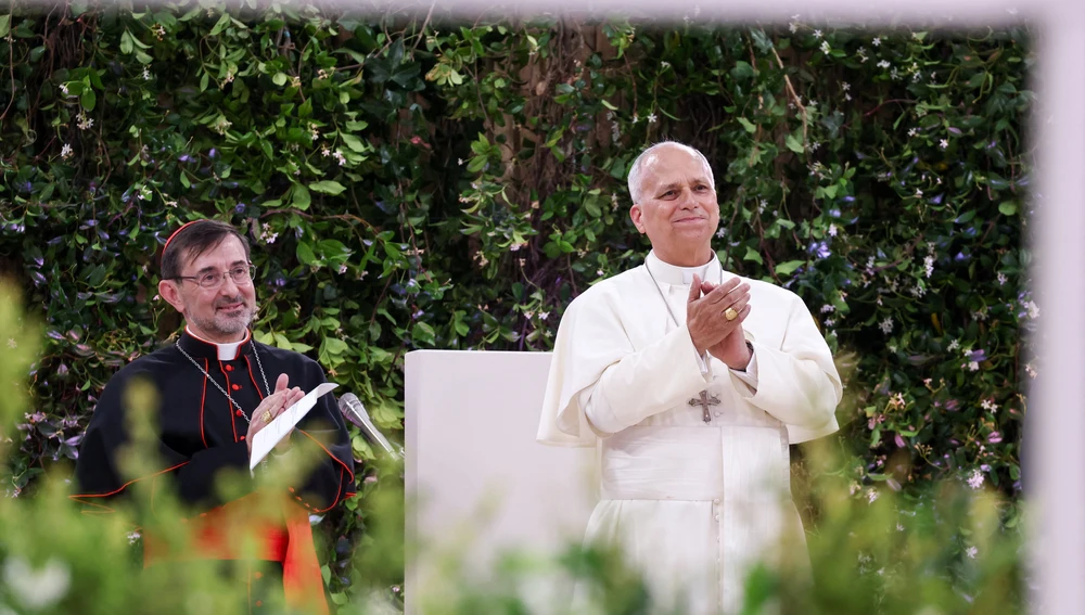 El papa León XIV pide "destruir los muros para construir algo hermoso": "Todavía hoy existen murallas que dividen y aíslan"