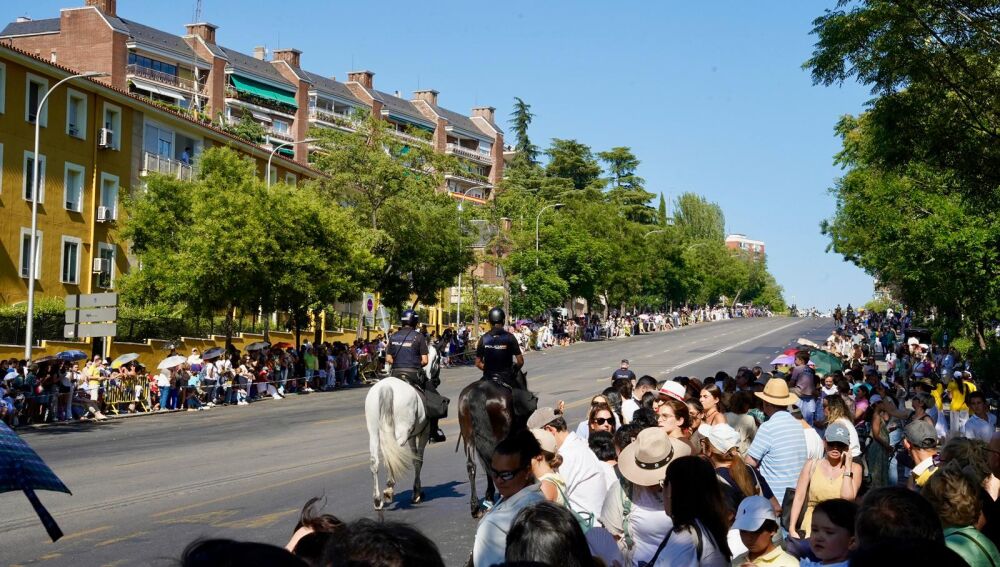 La avenida de Concha Espina llena de gente