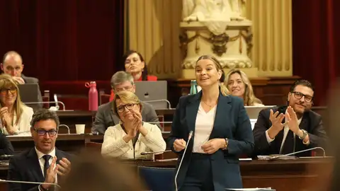 Prohens estalla contra Aena por los 36 millones de pasajeros en Palma y reivindica su “contención” turística Prohens estalla contra Aena por los 36 millones de pasajeros en Palma y reivindica su “contención” turística