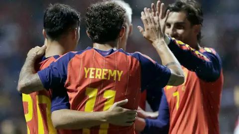 España carbura antes del Mundial España carbura antes del Mundial