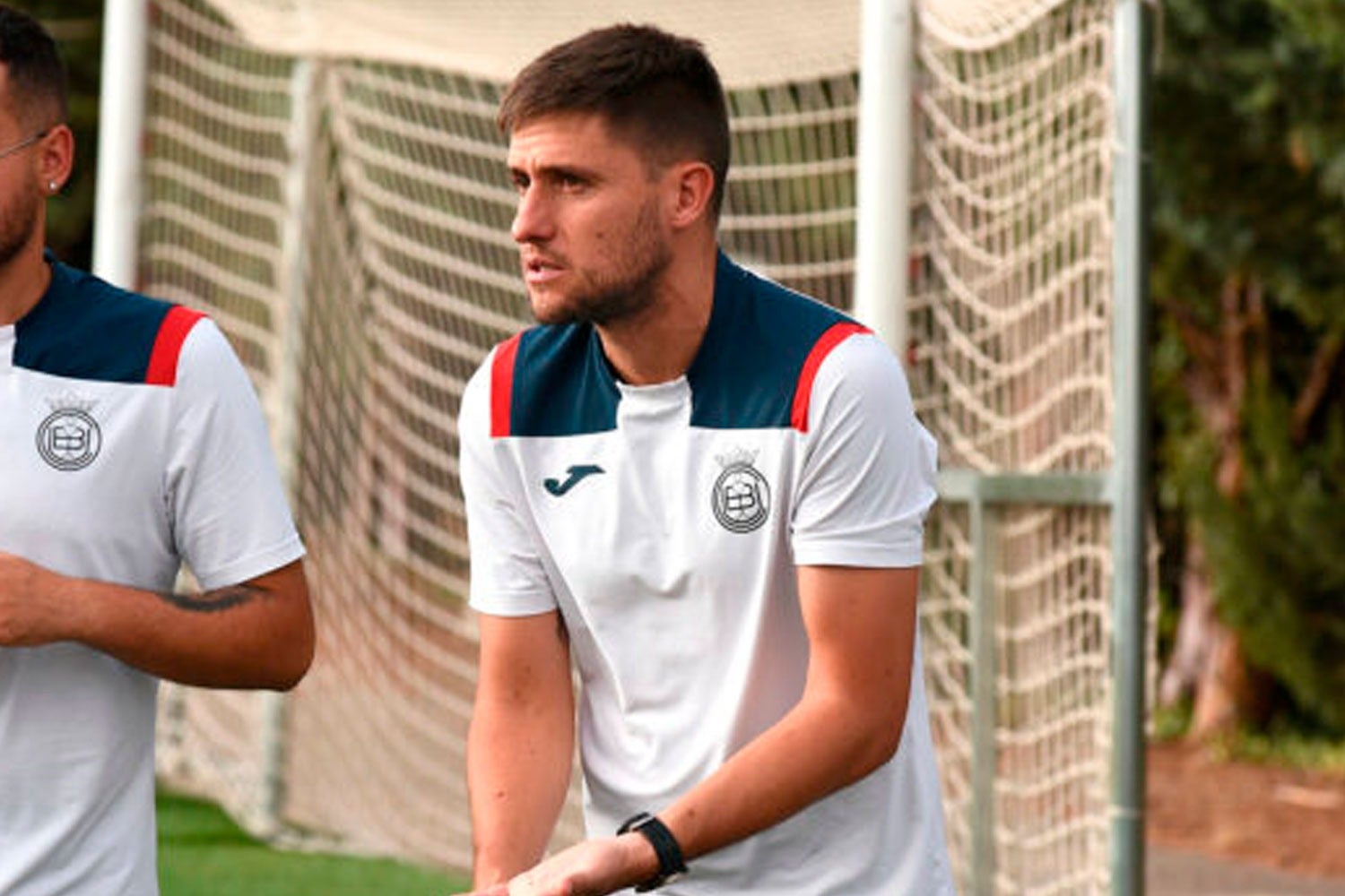 Del césped a los documentos históricos: la doble vida de Héctor Rubio entre el fútbol y los archivos Del césped a los documentos históricos: la doble vida de Héctor Rubio entre el fútbol y los archivos