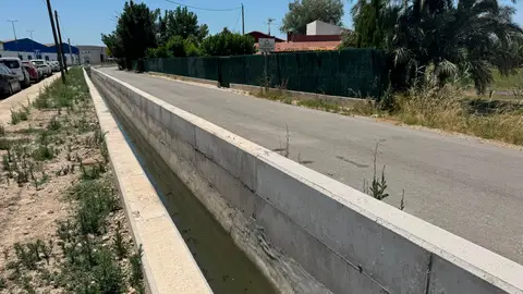 Acequia de la Partición de la Comunidad de Regantes de San Felipe Neri de Crevillent. Acequia de la Partición de la Comunidad de Regantes de San Felipe Neri de Crevillent.