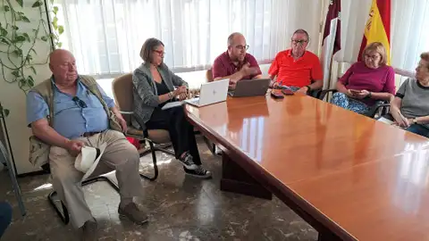 La Junta y representantes del Manifiesto de Jirueque seguirán trabajando para asumir competencias de la CHT La Junta y representantes del Manifiesto de Jirueque seguirán trabajando para asumir competencias de la CHT