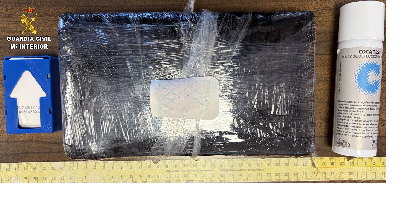 Un detenido por tráfico de drogas cuando transportaba más de un kilo de cocaína por la A-4 en Puerto Lápice Un detenido por tráfico de drogas cuando transportaba más de un kilo de cocaína por la A-4 en Puerto Lápice