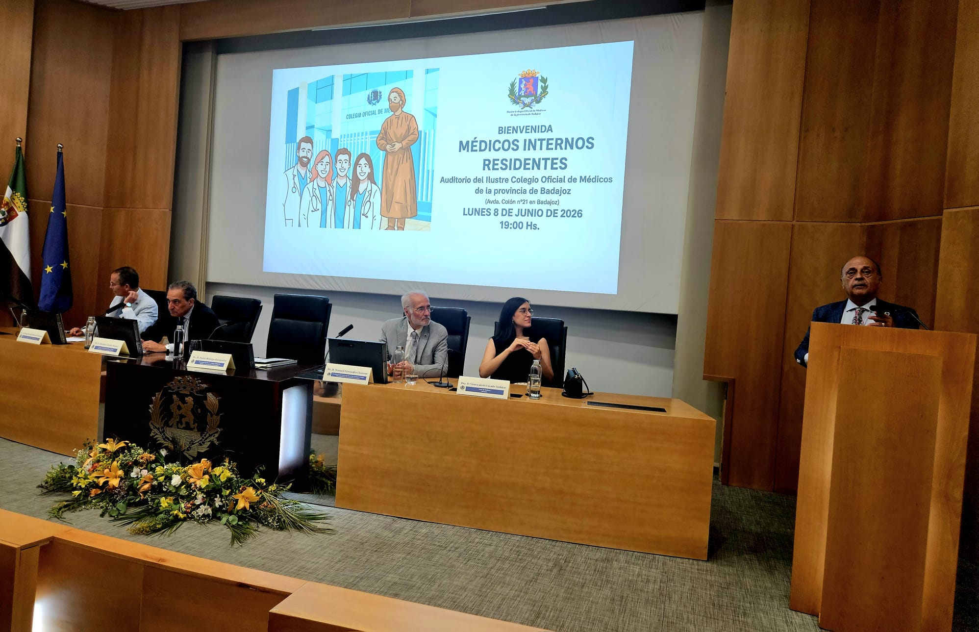 El Colegio de Médicos de Badajoz da la bienvenida a los nuevos Médicos Internos Residentes El Colegio de Médicos de Badajoz da la bienvenida a los nuevos Médicos Internos Residentes