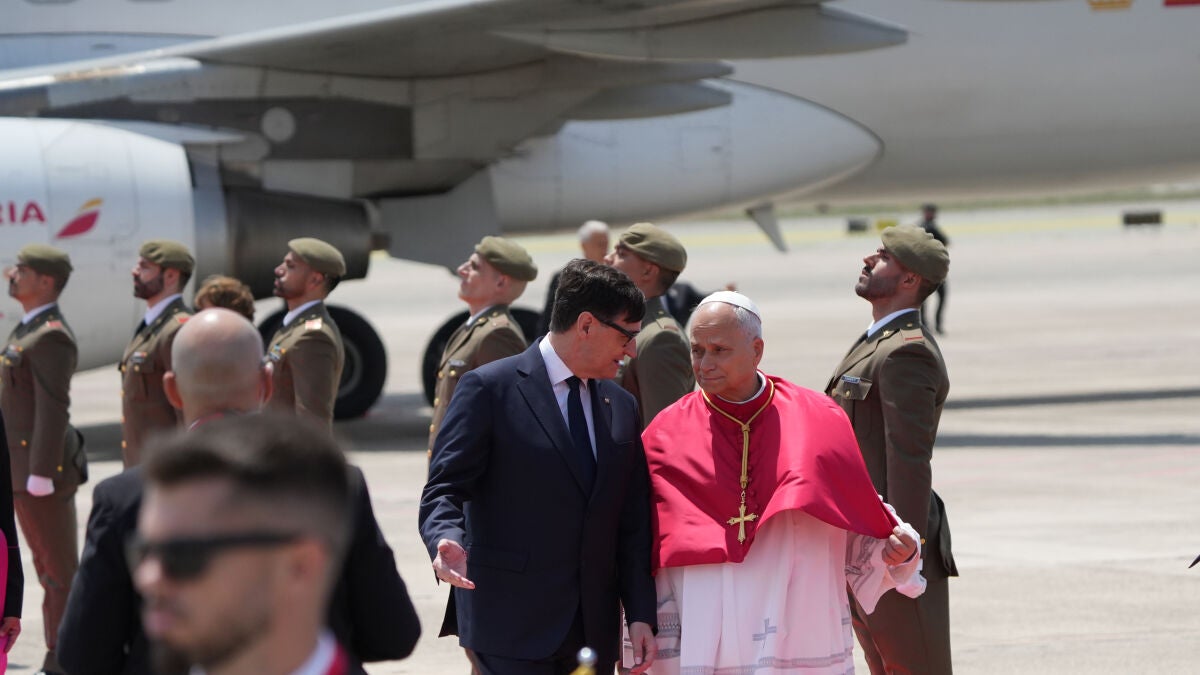 Así ha sido la llegada del papa a Barcelona: Illa, España, R