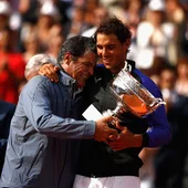 Toni Nadal y Rafa Nadal tras la victoria en Roland Garros 2017 Toni Nadal y Rafa Nadal tras la victoria en Roland Garros 2017