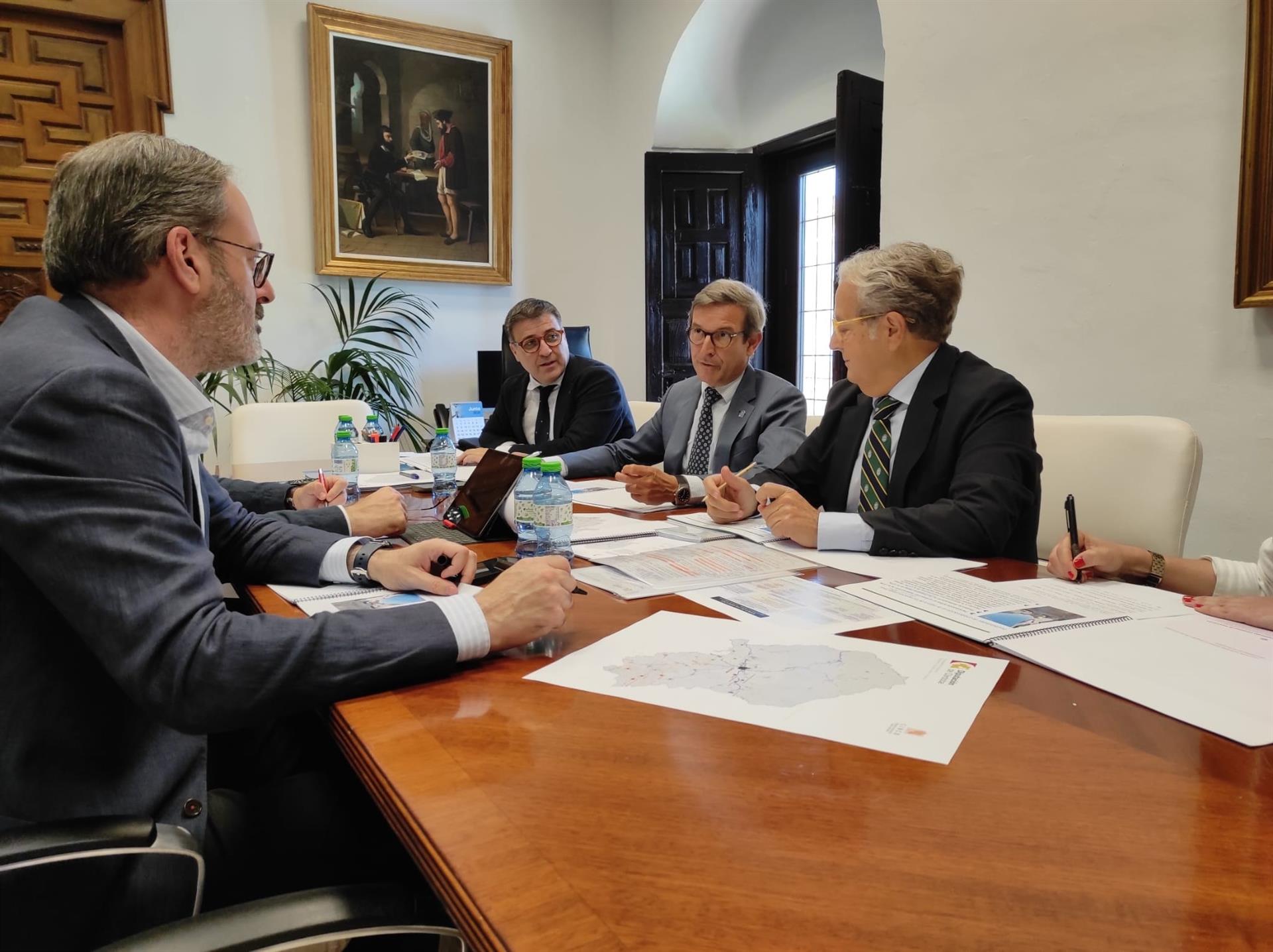 Impulsan una mina de estaño en Fuente Obejuna que prevé fundir 3.350 toneladas al año en la localidad cacereña de Robledollano Impulsan una mina de estaño en Fuente Obejuna que prevé fundir 3.350 toneladas al año en la localidad cacereña de Robledollano