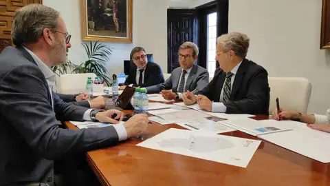 Impulsan una mina de estaño en Fuente Obejuna que prevé fundir 3.350 toneladas al año en la localidad cacereña de Robledollano Impulsan una mina de estaño en Fuente Obejuna que prevé fundir 3.350 toneladas al año en la localidad cacereña de Robledollano