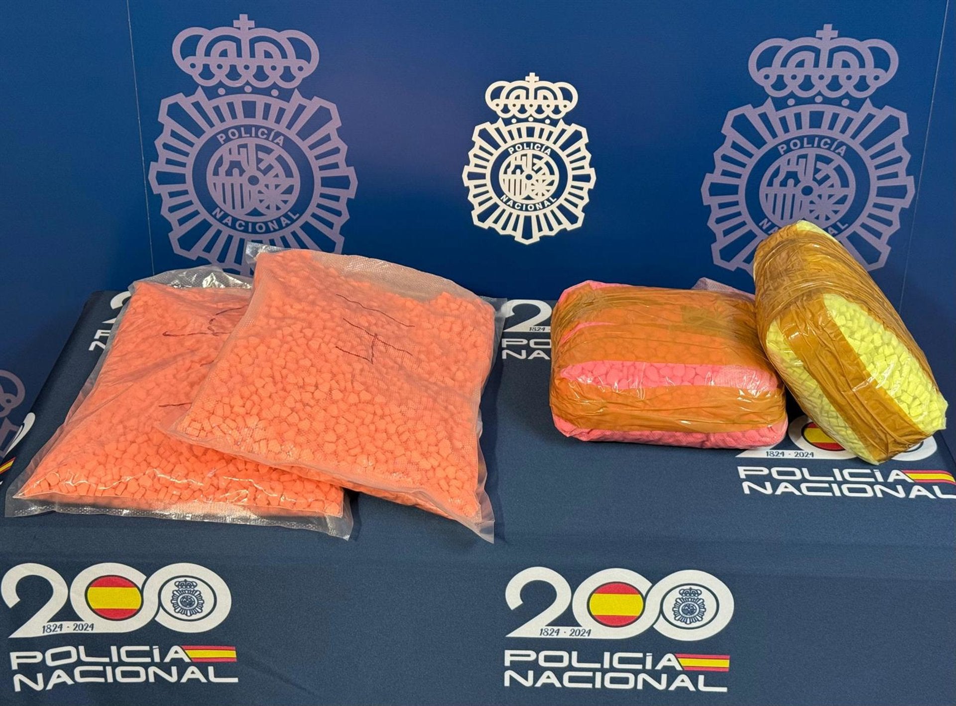 Piden ocho años de cárcel para dos acusados de traficar con 7,3 kilos de éxtasis en El Alquián Piden ocho años de cárcel para dos acusados de traficar con 7,3 kilos de éxtasis en El Alquián