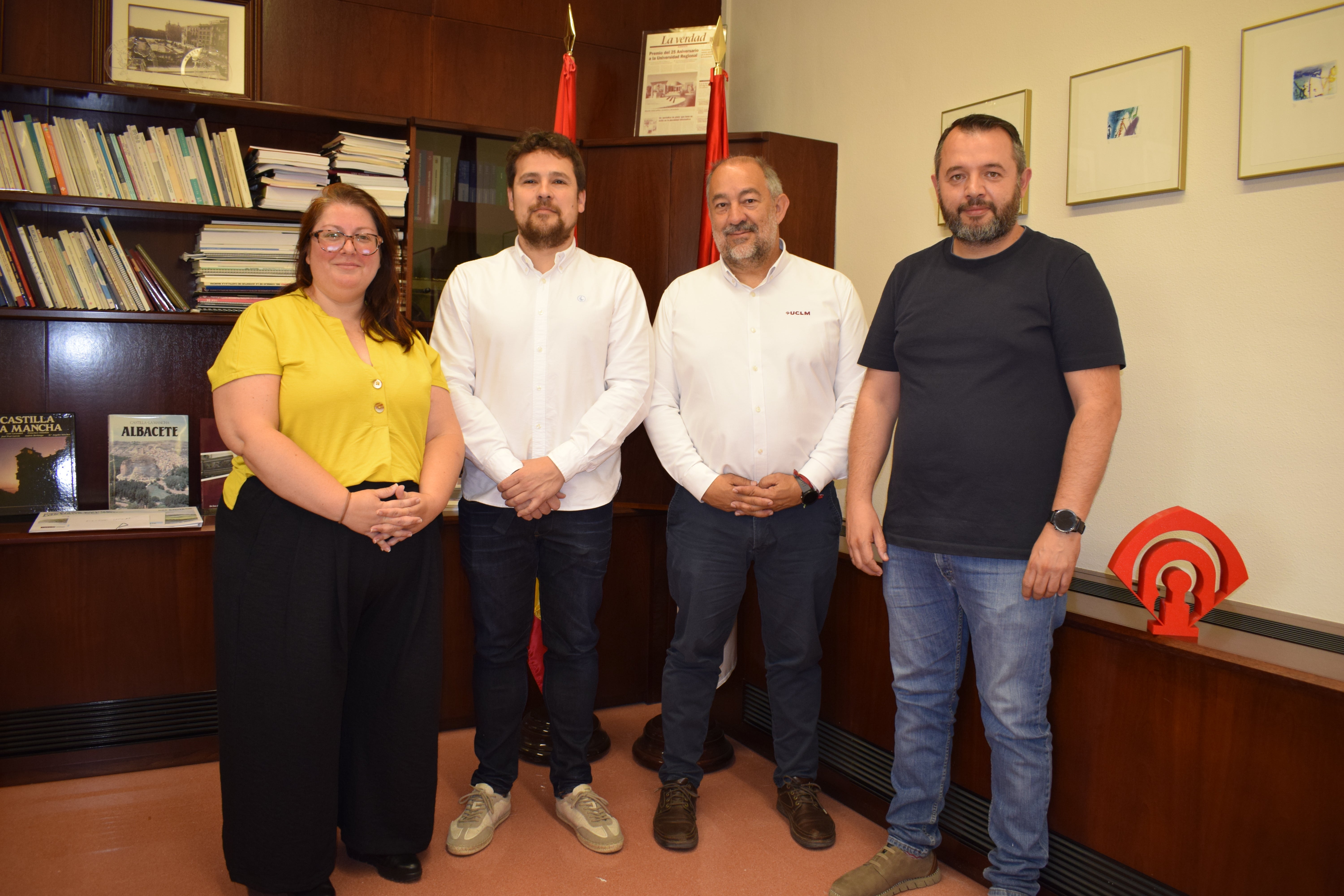 El Aula ELA-UCLM impulsará la formación, la investigación y la sensibilización sobre esta enfermedad El Aula ELA-UCLM impulsará la formación, la investigación y la sensibilización sobre esta enfermedad