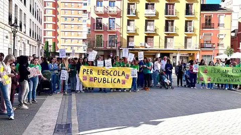 Los docentes de Alzira acuerdan no realizar salidas escolares el próximo curso Los docentes de Alzira acuerdan no realizar salidas escolares el próximo curso
