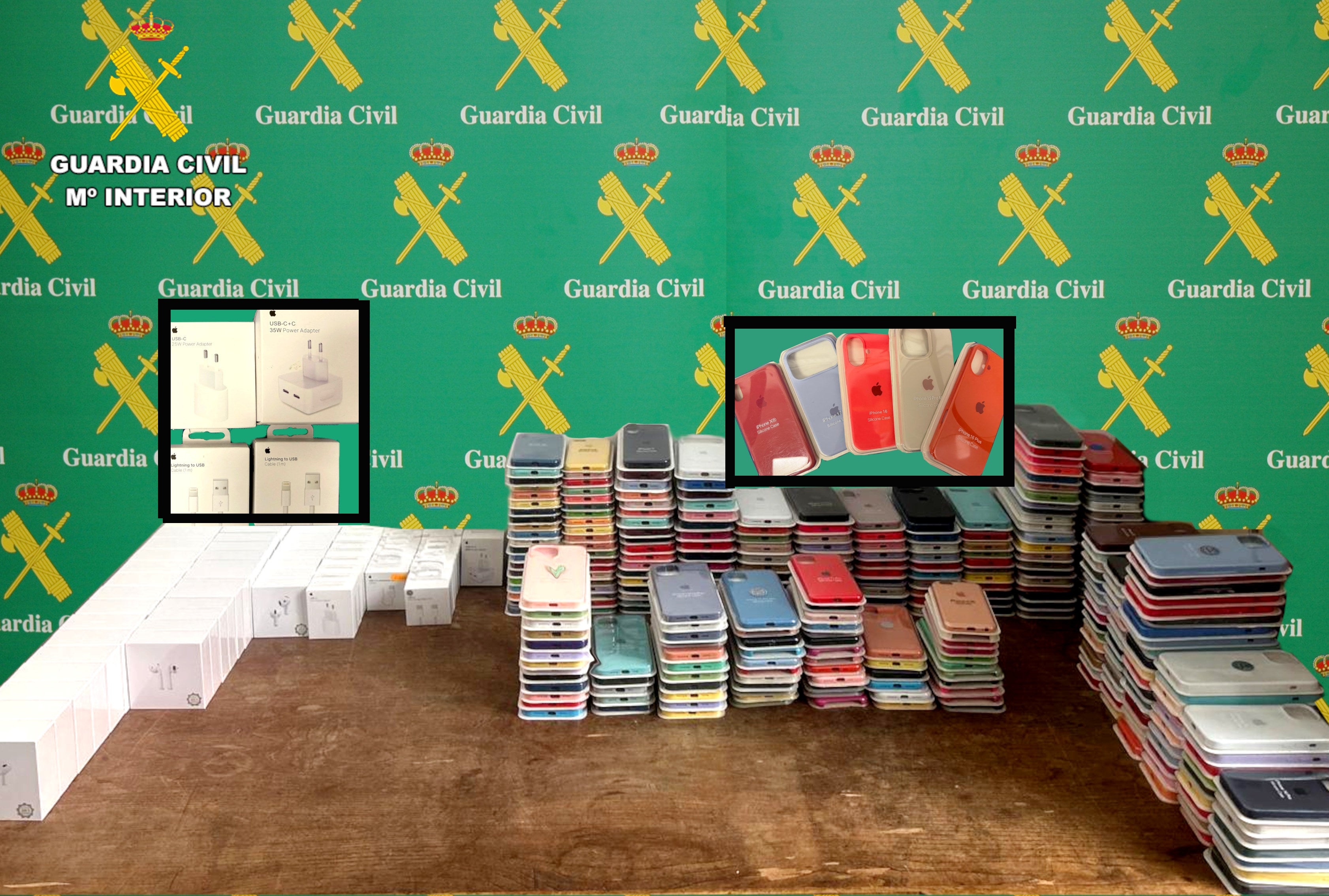Intervenidos en Laredo casi 400 artículos de telefonía procedentes de contrabando valorados en más de 23.000 euros Intervenidos en Laredo casi 400 artículos de telefonía procedentes de contrabando valorados en más de 23.000 euros