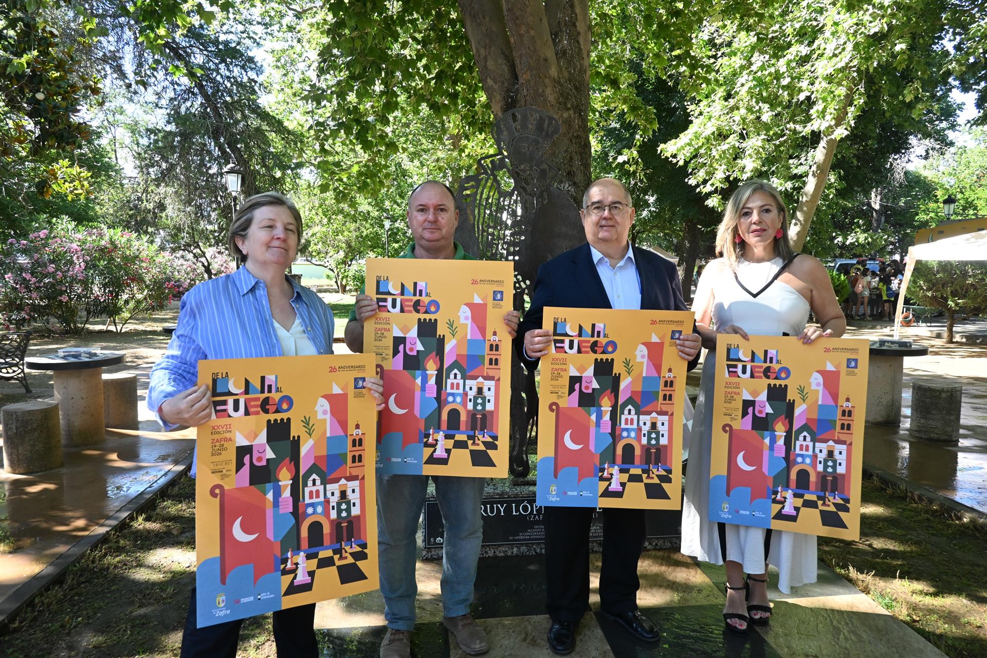 La exconsejera de Turismo de la Junta Victoria Bazaga será la pregonera de la fiesta 'De la Luna al Fuego' de Zafra 2026 La exconsejera de Turismo de la Junta Victoria Bazaga será la pregonera de la fiesta 'De la Luna al Fuego' de Zafra 2026