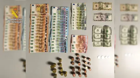 Dos detenidos tras robar la recaudación de un local comercial y hurtar un bolso en Cuacos de Yuste Dos detenidos tras robar la recaudación de un local comercial y hurtar un bolso en Cuacos de Yuste