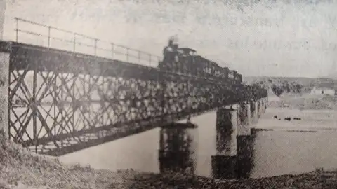La Diputación de Cáceres recupera documentos inéditos del proyecto del puente ferroviario de Alconétar de Gustave Eiffel La Diputación de Cáceres recupera documentos inéditos del proyecto del puente ferroviario de Alconétar de Gustave Eiffel