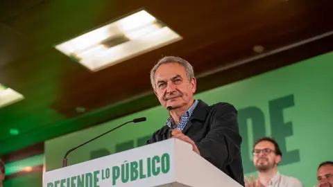 Imagen de archivo de José Luis Rodríguez Zapatero durante la campaña de las elecciones andaluzas Imagen de archivo de José Luis Rodríguez Zapatero durante la campaña de las elecciones andaluzas