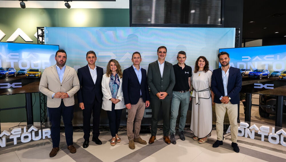 DACIA PRESENTA EN GINESTAR PISTA DE SILLA "ADN": EL PLAN ESTRATÉGICO PARA REFORZAR SU ÉXITO