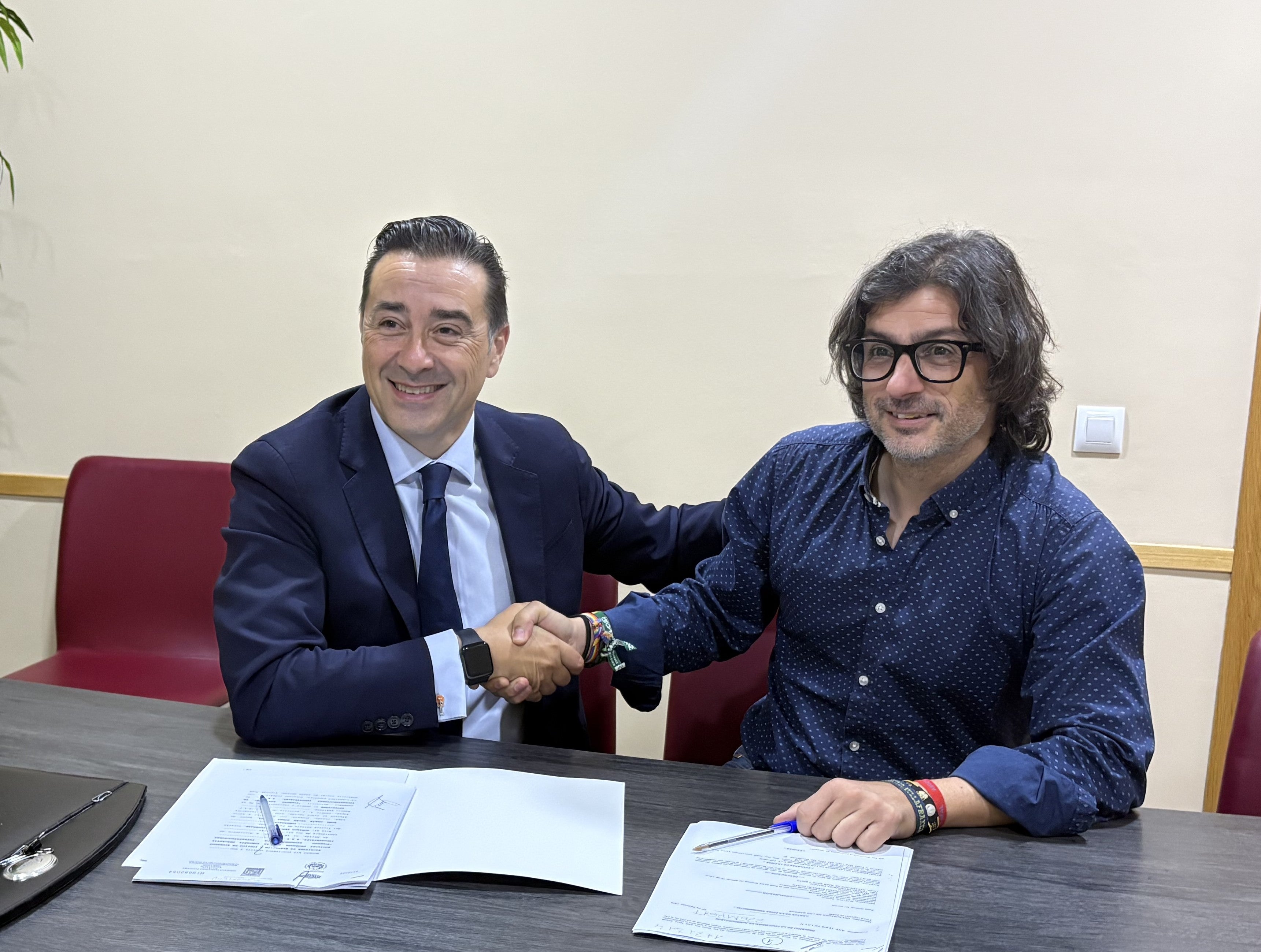 La Junta avanza en el desarrollo de Los Varales IV para atender la demanda de suelo industrial en Villafranca de los Barros La Junta avanza en el desarrollo de Los Varales IV para atender la demanda de suelo industrial en Villafranca de los Barros
