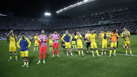 Jugadores de Las Palmas tras ser eliminados por el Málaga Jugadores de Las Palmas tras ser eliminados por el Málaga