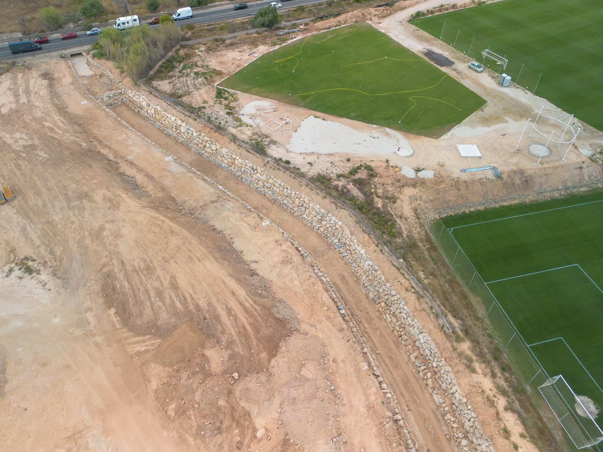 Las obras de encauzamiento del Barranco Hondo de l’Alfàs del Pi finalizarán a últimos de junio Las obras de encauzamiento del Barranco Hondo de l’Alfàs del Pi finalizarán a últimos de junio