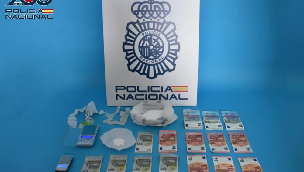 Material intervenido por la Policía Nacional en Puertollano Material intervenido por la Policía Nacional en Puertollano