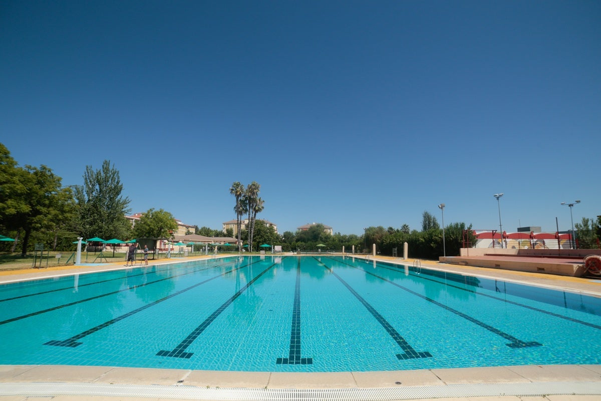 Osuna anuncia que el 19 de junio abrirán tres piscinas de la ciudad menos la de Diocles que estará lista "aproximamente" la primera semana de julio Osuna anuncia que el 19 de junio abrirán tres piscinas de la ciudad menos la de Diocles que estará lista "aproximamente" la primera semana de julio