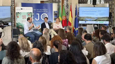 Extremadura y Portugal buscan revitalizar sus pueblos con el encuentro 'Rural Talent' Extremadura y Portugal buscan revitalizar sus pueblos con el encuentro 'Rural Talent'