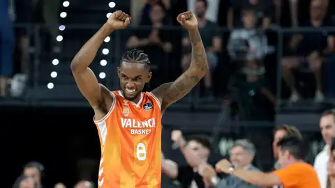 Los 'taronja' golpean primero en los playoff tras un final de infarto Los 'taronja' golpean primero en los playoff tras un final de infarto