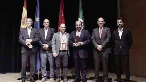 Rincón de la Victoria, recibe la máxima condecoración la `Escoba de Platino´ por su modelo de recogida de residuos orgánicos Rincon