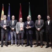 Rincón de la Victoria, recibe la máxima condecoración la `Escoba de Platino´ por su modelo de recogida de residuos orgánicos