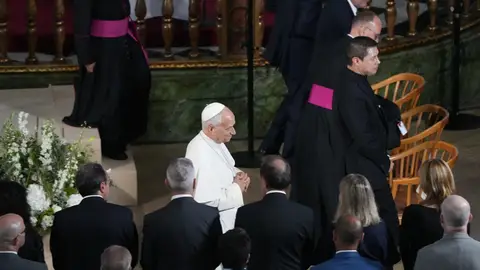 El Papa León XIV a su salida del encuentro eclesial con las entidades de caridad y asistencia diocesana en la Iglesia de San Agustín (Barcelona) El Papa León XIV a su salida del encuentro eclesial con las entidades de caridad y asistencia diocesana en la Iglesia de San Agustín (Barcelona)