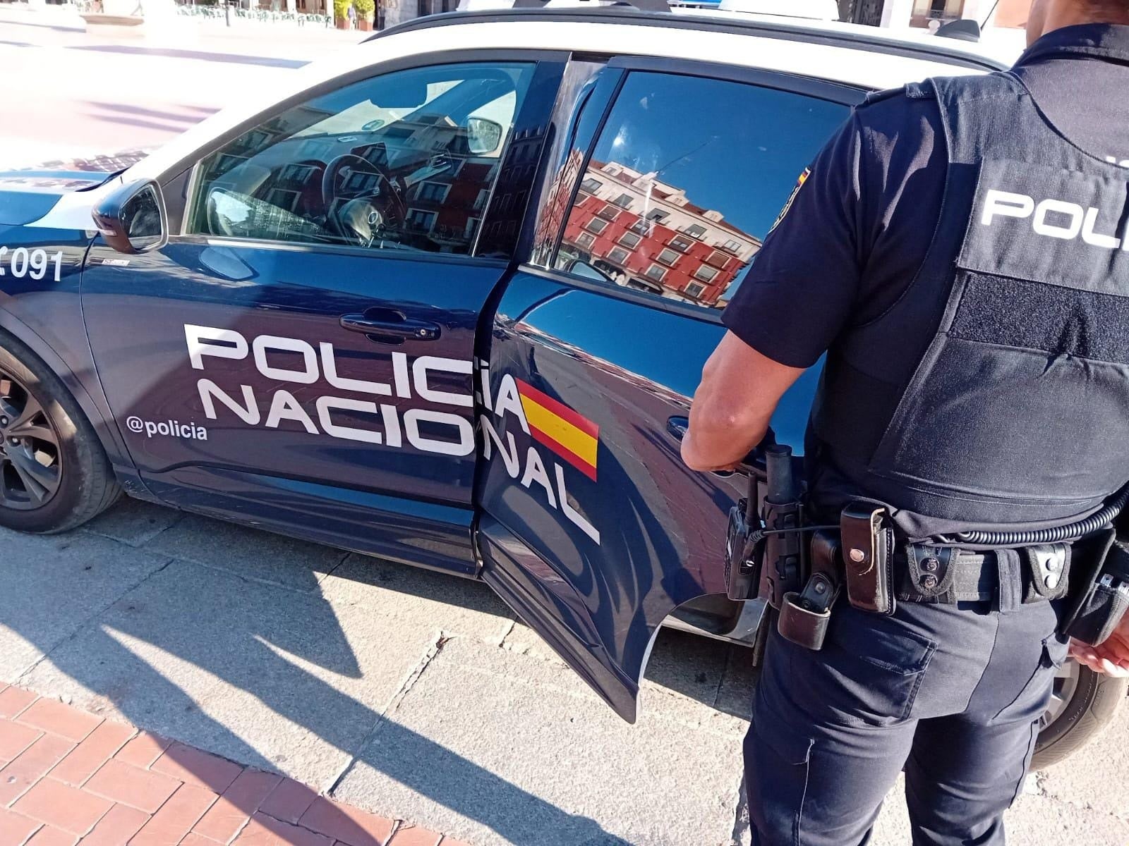 Imagen de archivo de una patrulla de la Policía Nacional. Imagen de archivo de una patrulla de la Policía Nacional.