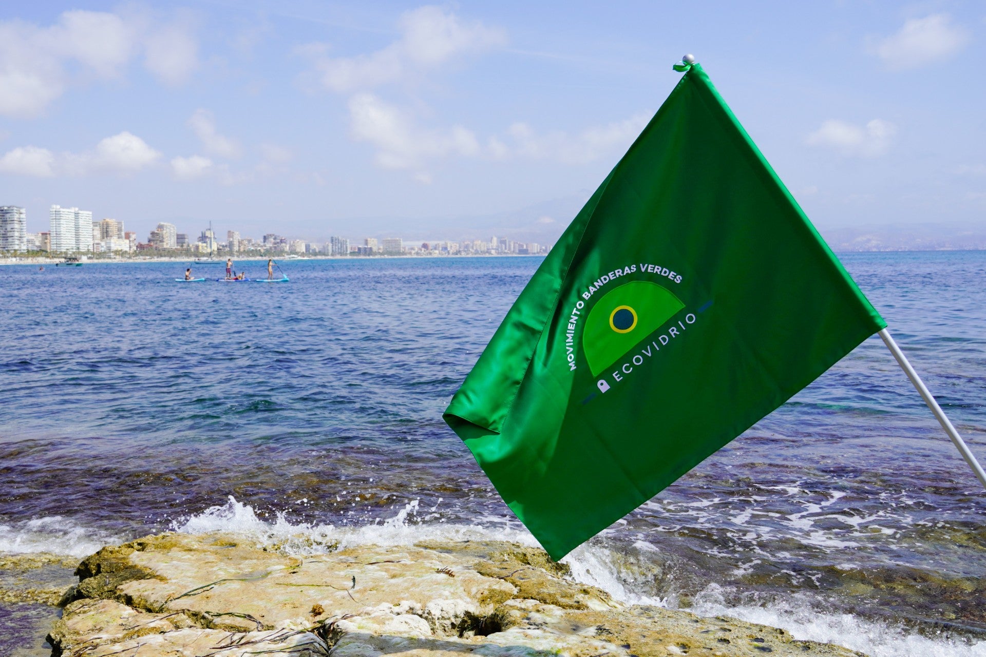 Un total de 11 municipios malagueños competirá por conseguir la Bandera Verde de la sostenibilidad de Ecovidrio Un total de 11 municipios malagueños competirá por conseguir la Bandera Verde de la sostenibilidad de Ecovidrio